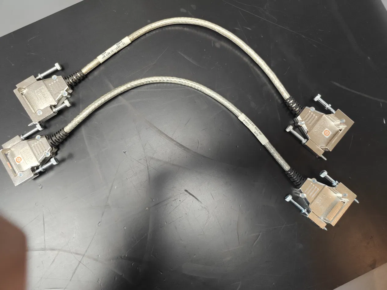 Cisco CAB-STACK-1M StackWise Cable 1m (Used) โ view 1