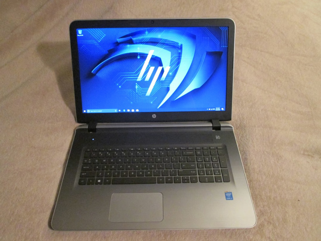 HP Pavilion 17-g113dx Notebook – Intel Core i3-5020U, 4GB RAM, 1TB SSD – view 1