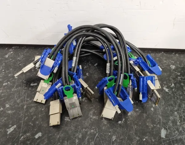 Molex 74546-0841 iPass PCIe x8 Stacking Cable 1m (Used) — image 3 of 3